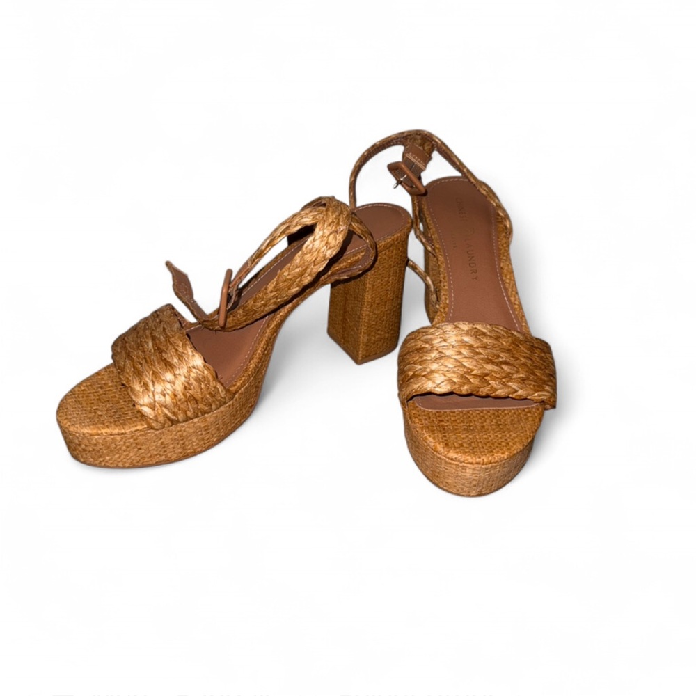 Chinese Laundry Truett platform sandal in a natural woven straw/raffia